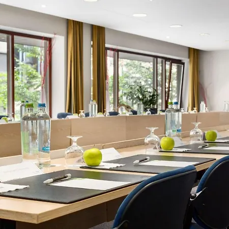 Hotel Nh Grand Place Arenberg 4*